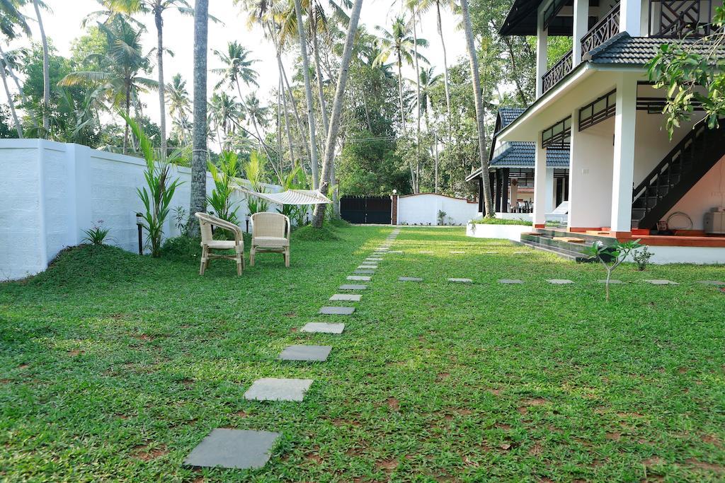 Mayas Beach House Mararikulam Exteriör bild
