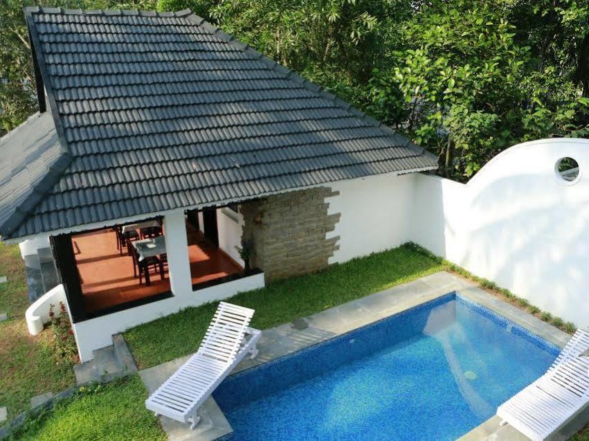Mayas Beach House Mararikulam Exteriör bild